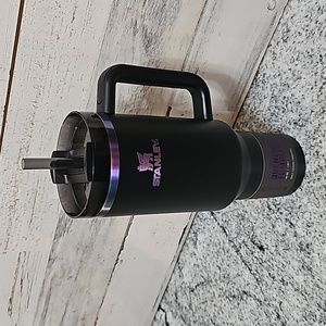 Stanley Black Chroma 40oz